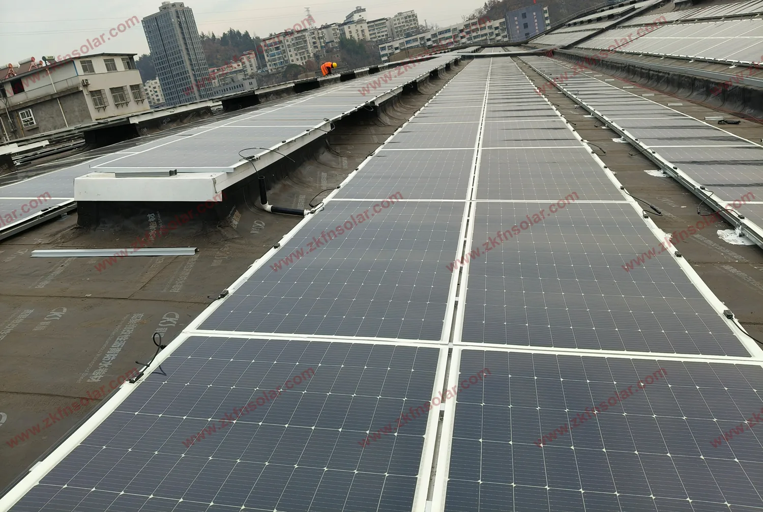 武漢東風鍛造工場PVプロジェクト